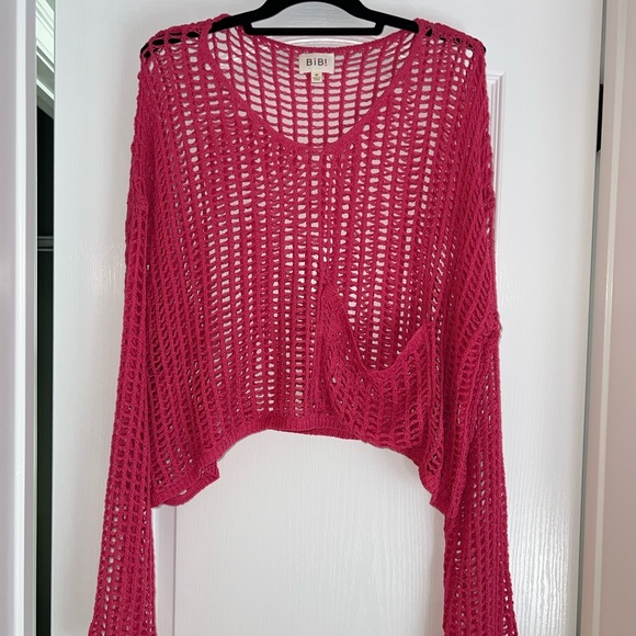 NWOT Bibi Hot Pink Mesh Knit Sweater w front pocket and flowy sleeves - Picture 2 of 6